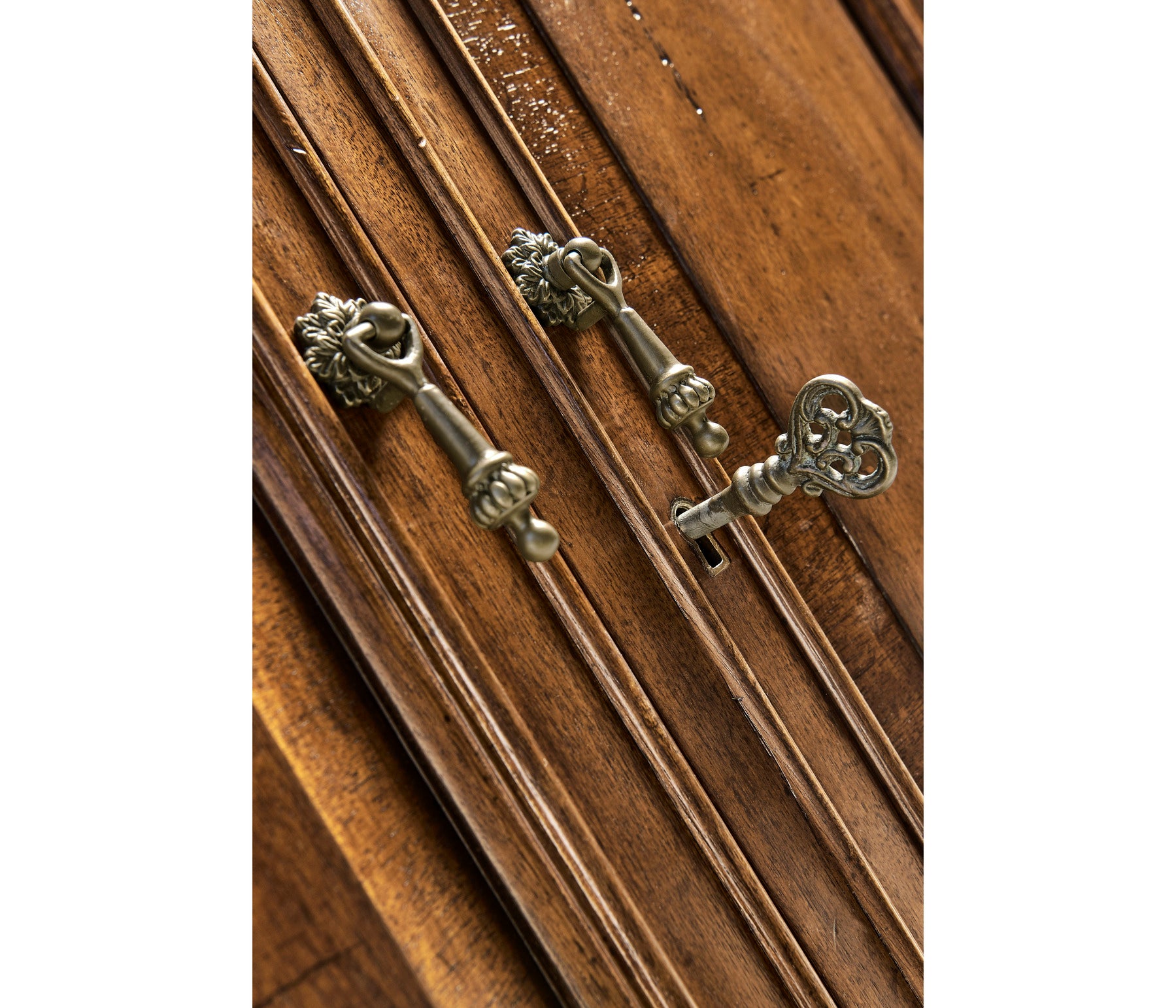 Jonathan Charles Traditional Double Narrow Cabinet with Twin Cupboards