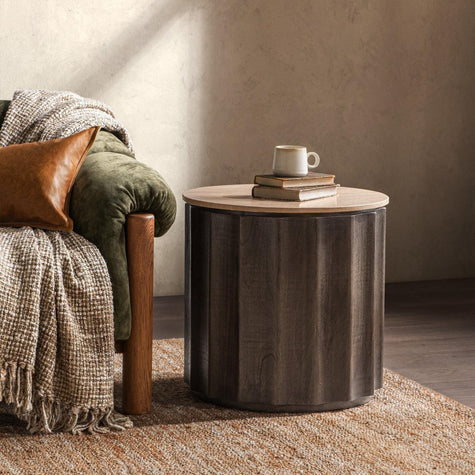 Classic Home Baylee End Table