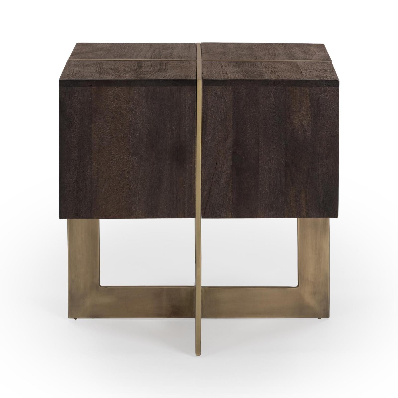 Classic Home Desmond End Table