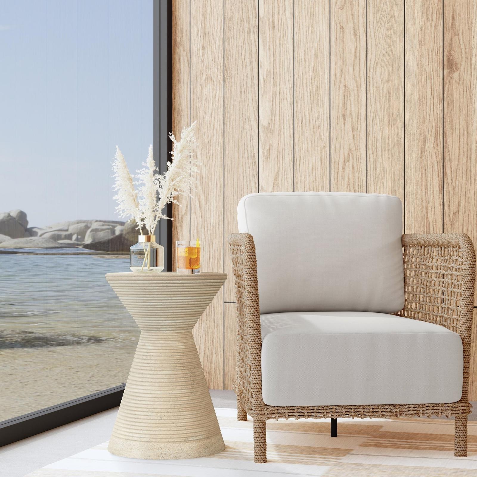 Classic Home Fern Outdoor Round Accent Table