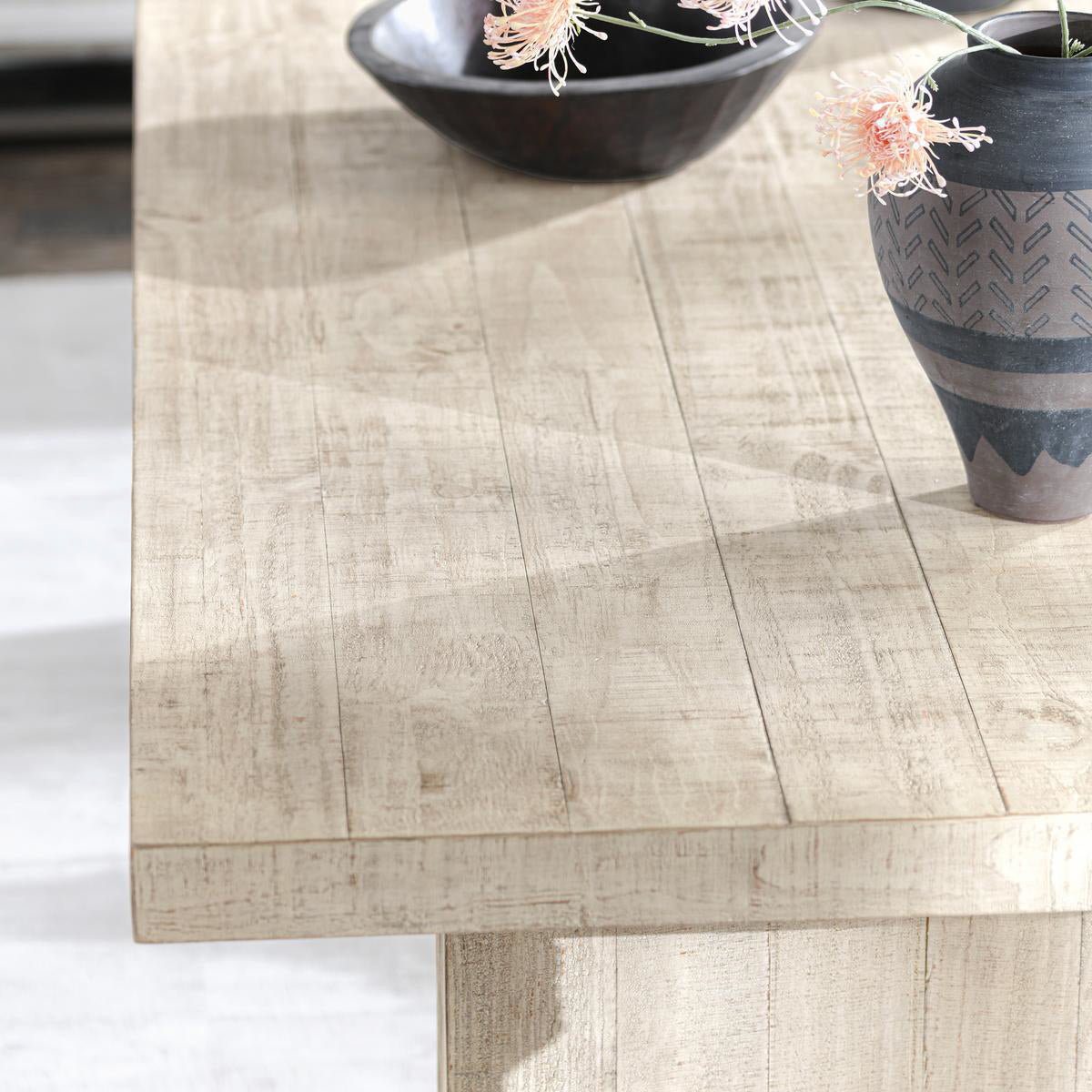 Classic Home Lynx Dining Table Clearance