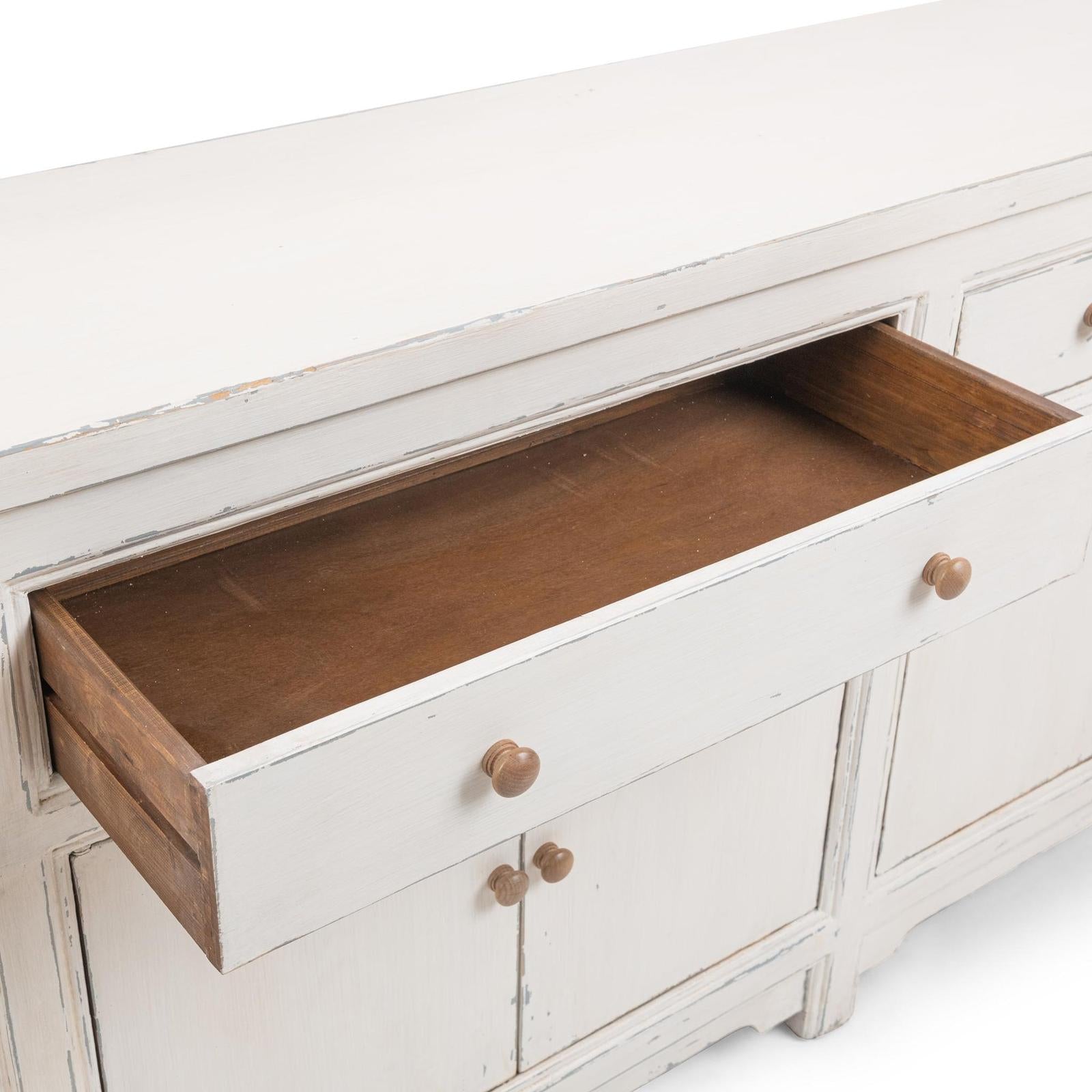 Classic Home Winford 3 Drawer and 6 Door Cabinet