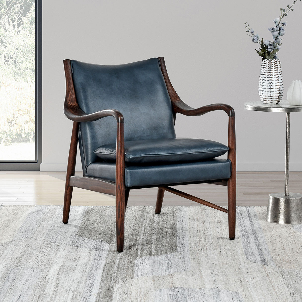 Classic Home Kiannah Leather Club Chair
