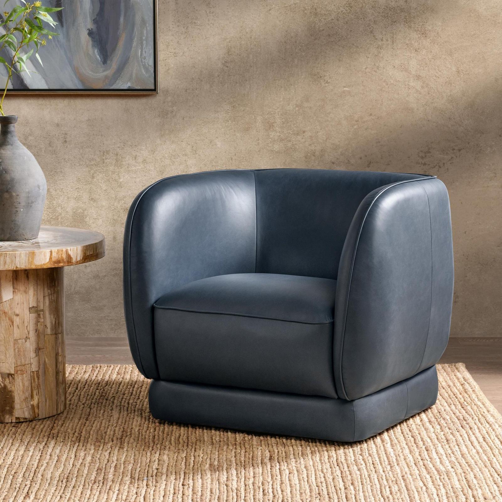 Classic Home Rinner Accent Chair
