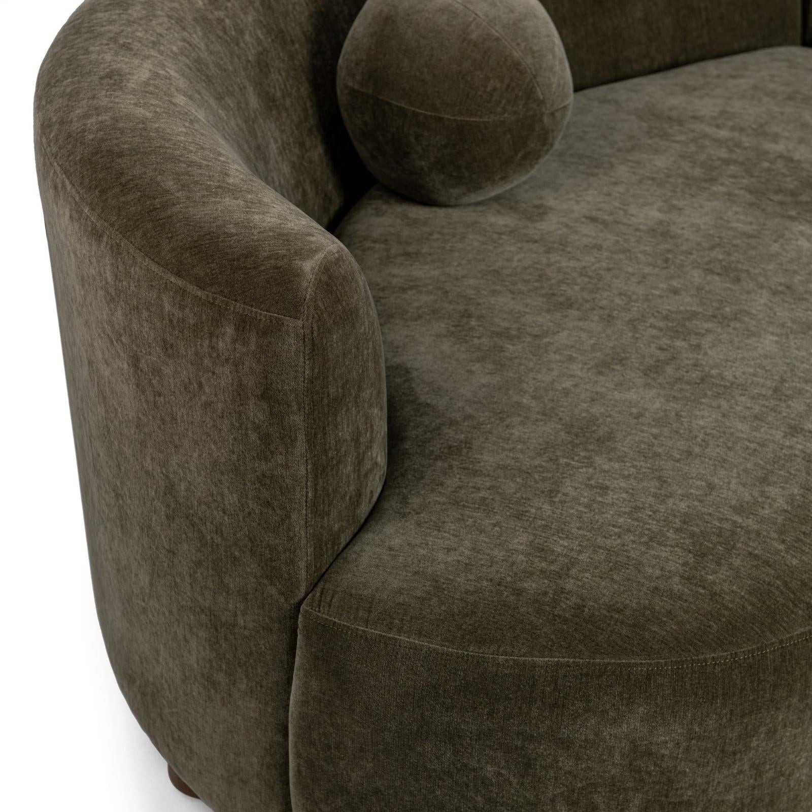 Classic Home Octavia 2 Piece Sectional