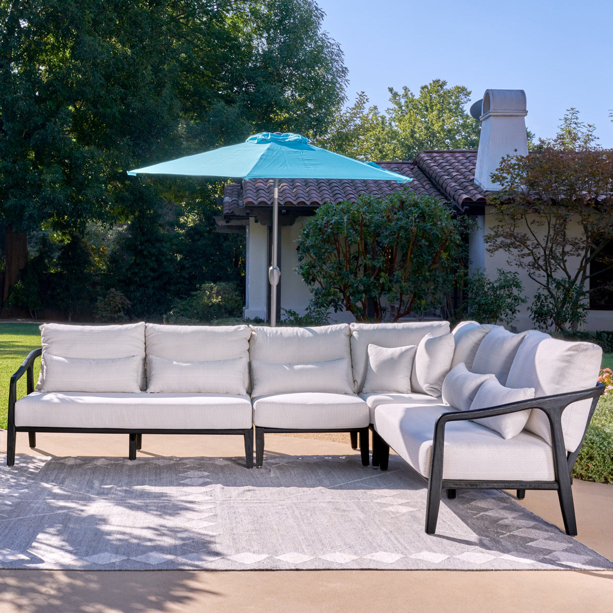 Classic Home Aria Outdoor 4 Piece Sectional