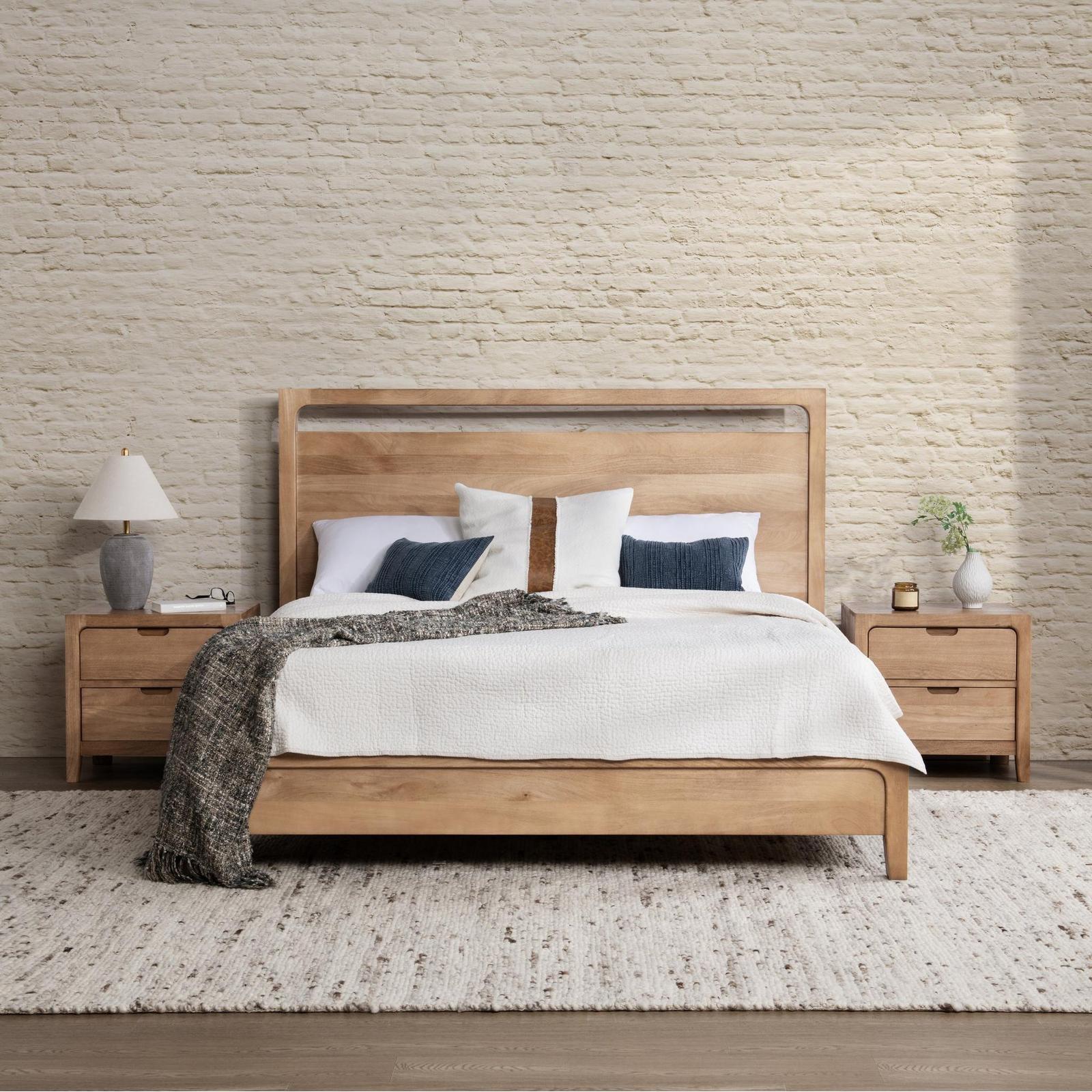 Classic Home Laguna Bed