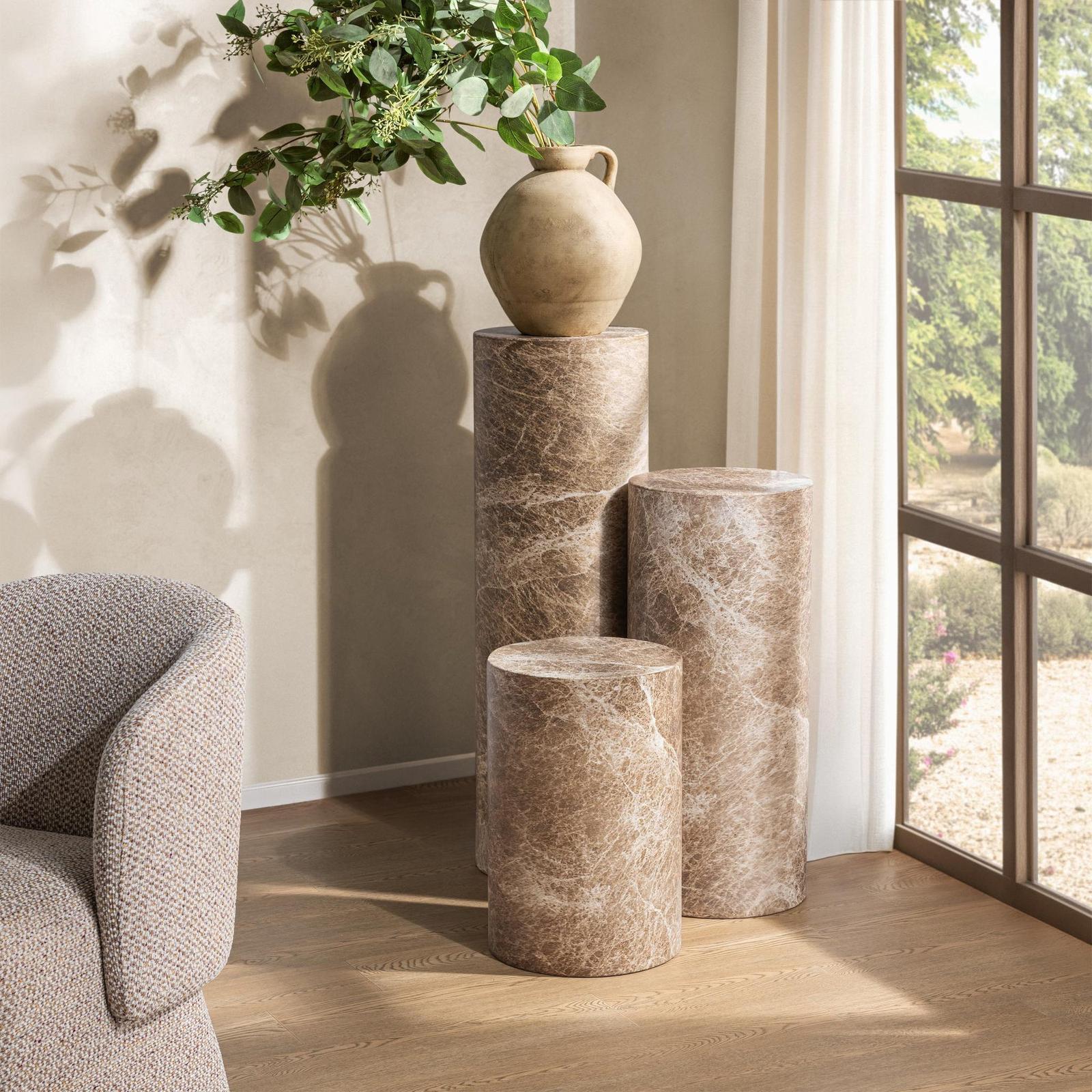 Classic Home Norfolk Round Display Pedestal