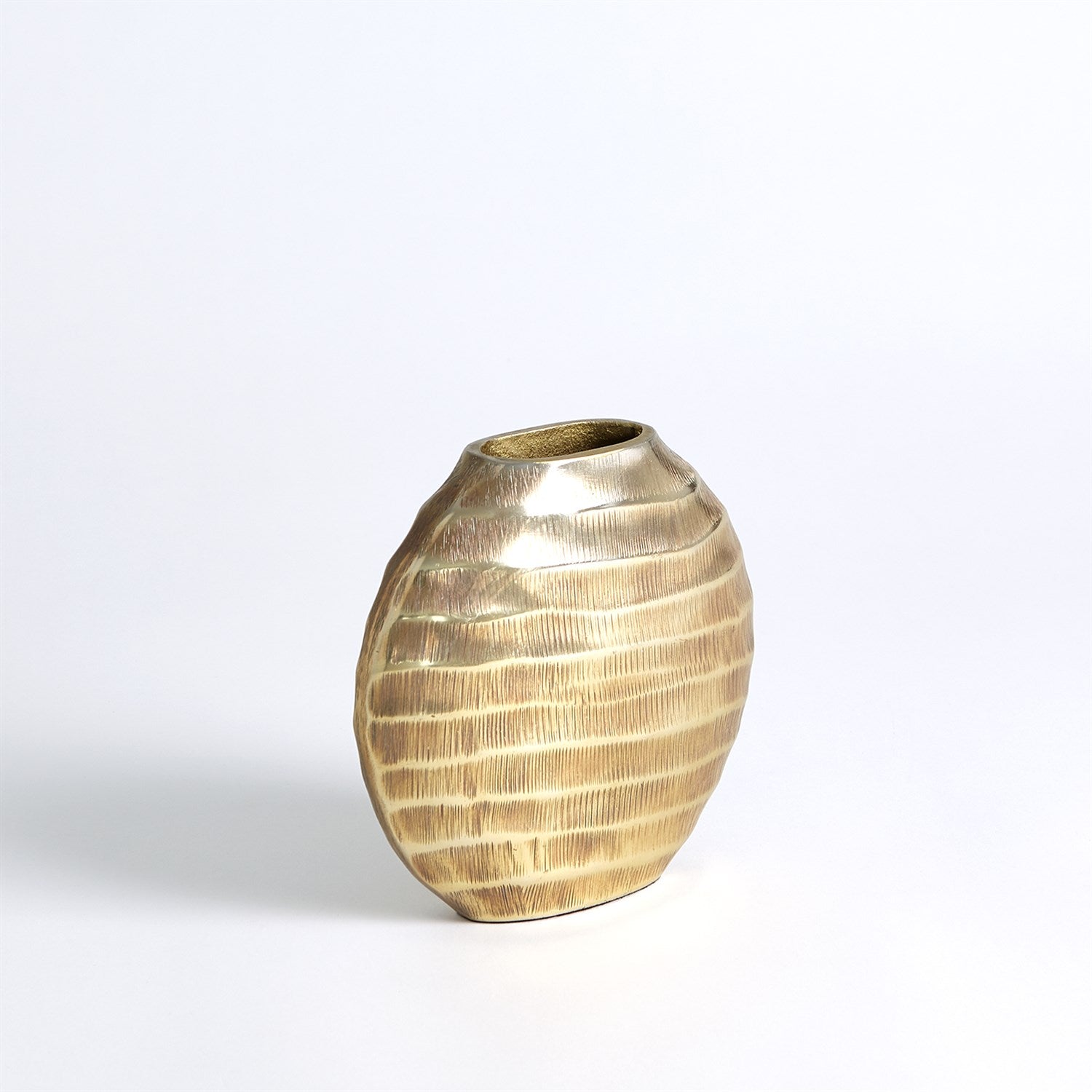 Global Views Chased Oval Vase