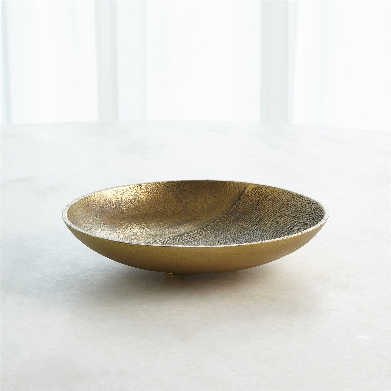 Global Views Linen Round Tray - Brass