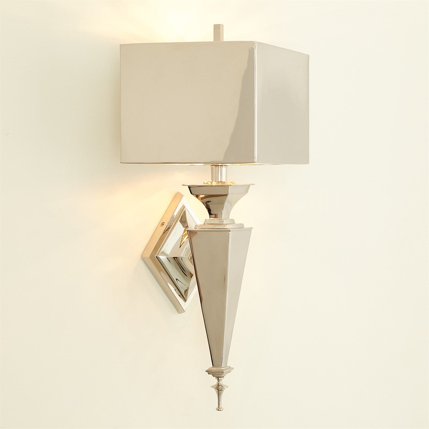 Global Views Nickel Diamond Sconce