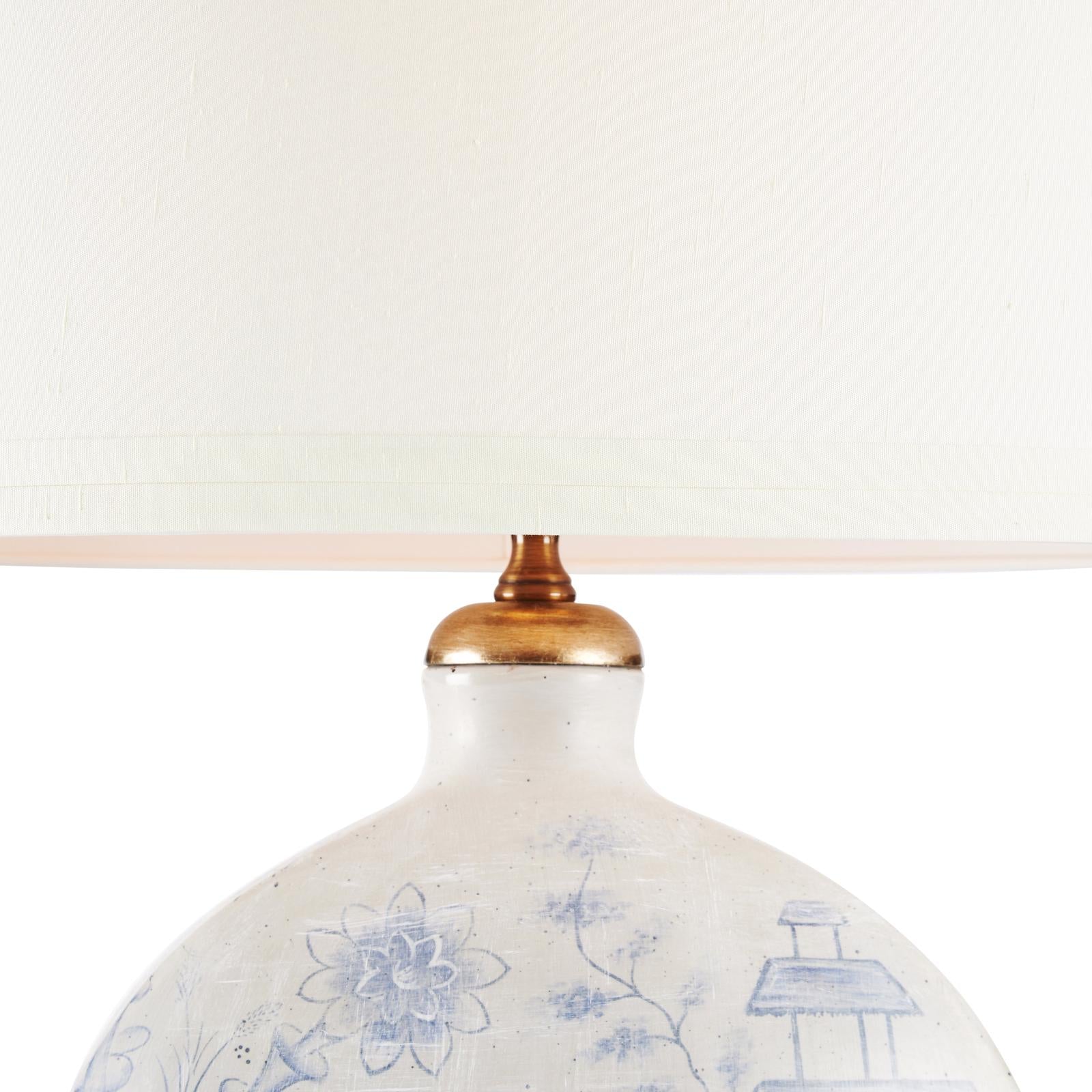 Wildwood Ancient Snuff Bottle Lamp