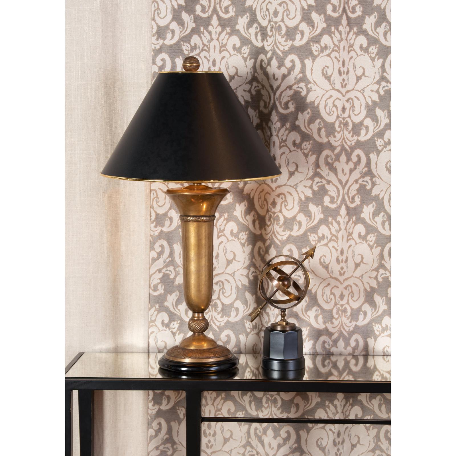 Wildwood Cedric Lamp