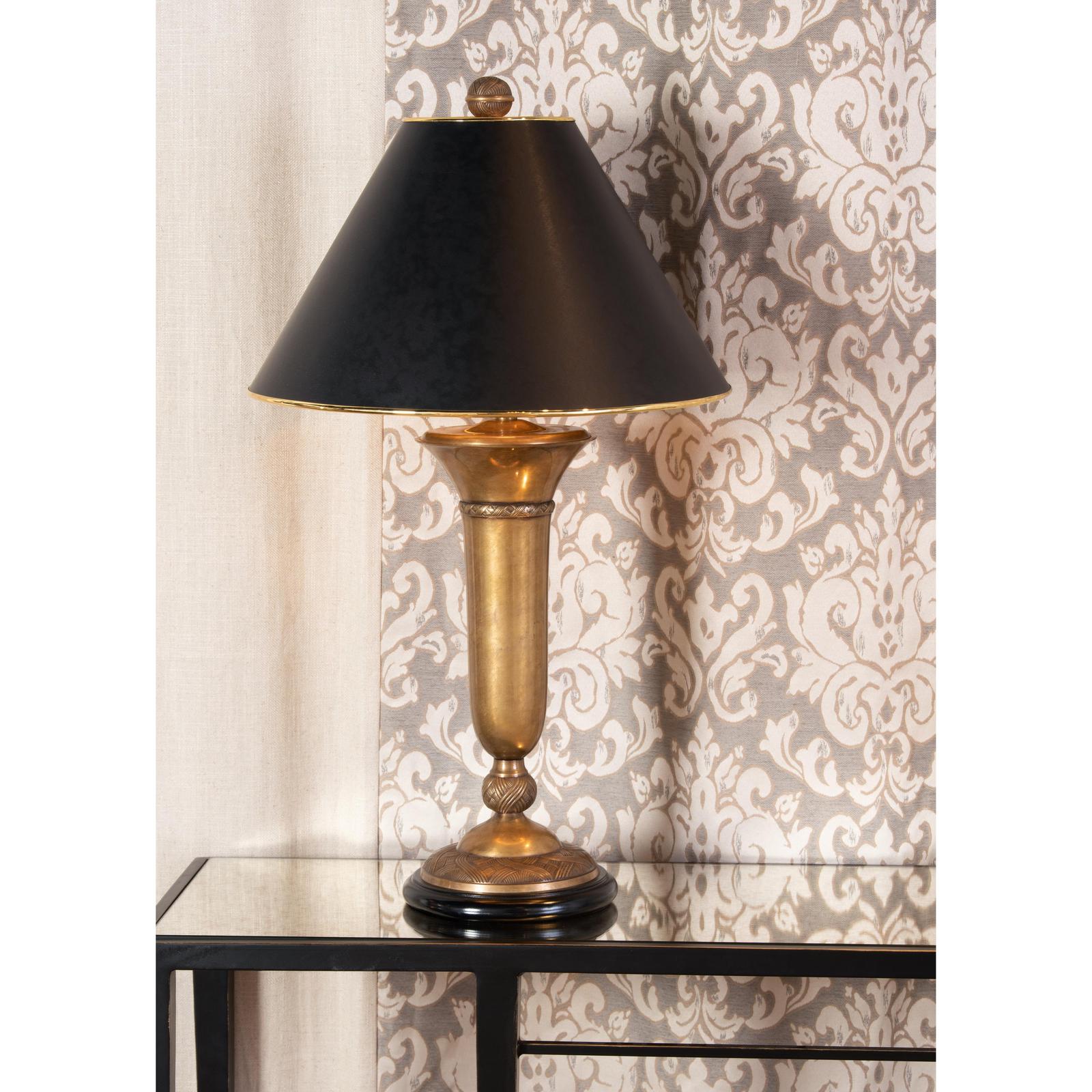 Wildwood Cedric Lamp