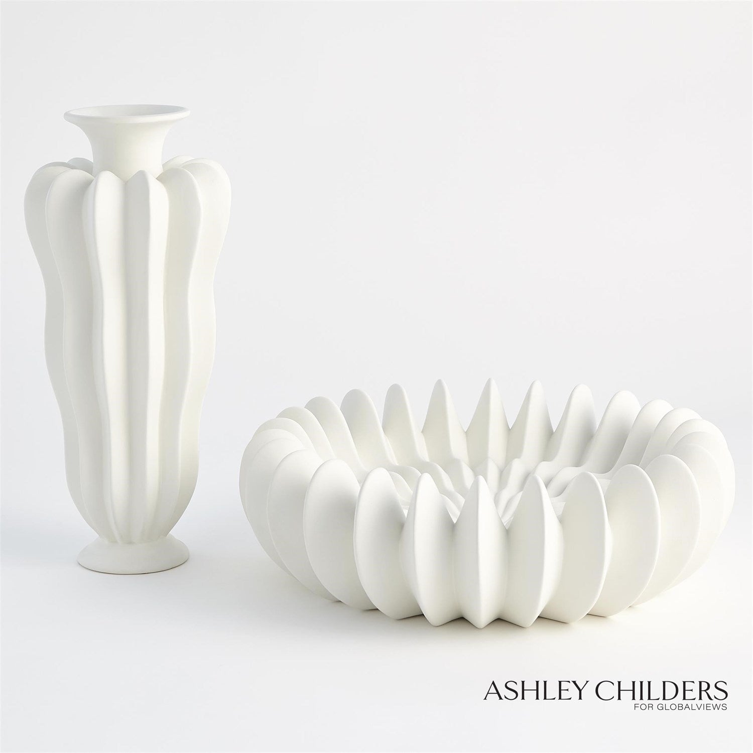Global Views Matte White Spicchi Line Vase