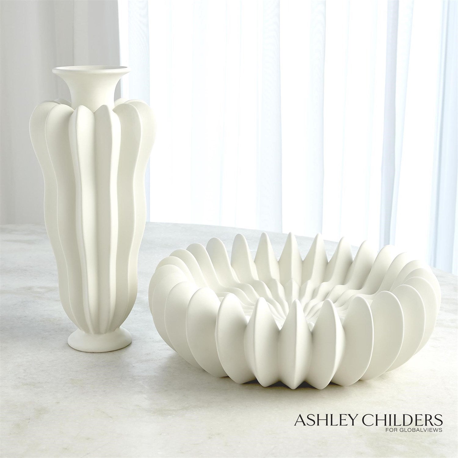 Global Views Matte White Spicchi Line Vase