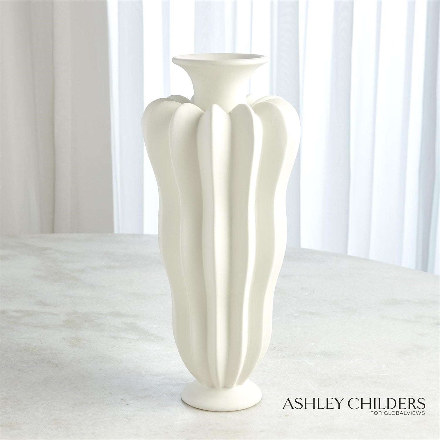 Global Views Matte White Spicchi Line Vase
