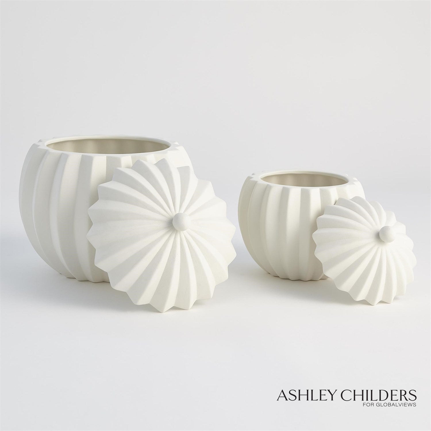 Global Views Matte White Spicchi Line Bowl with Lid