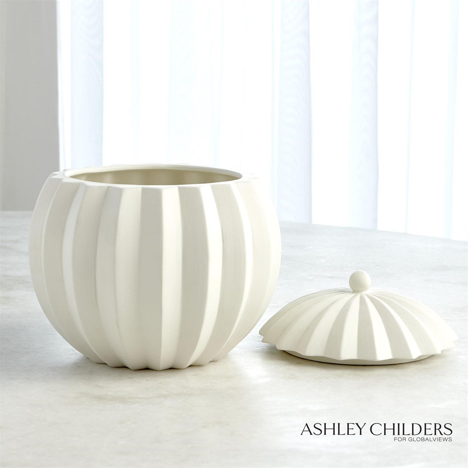 Global Views Matte White Spicchi Line Bowl with Lid