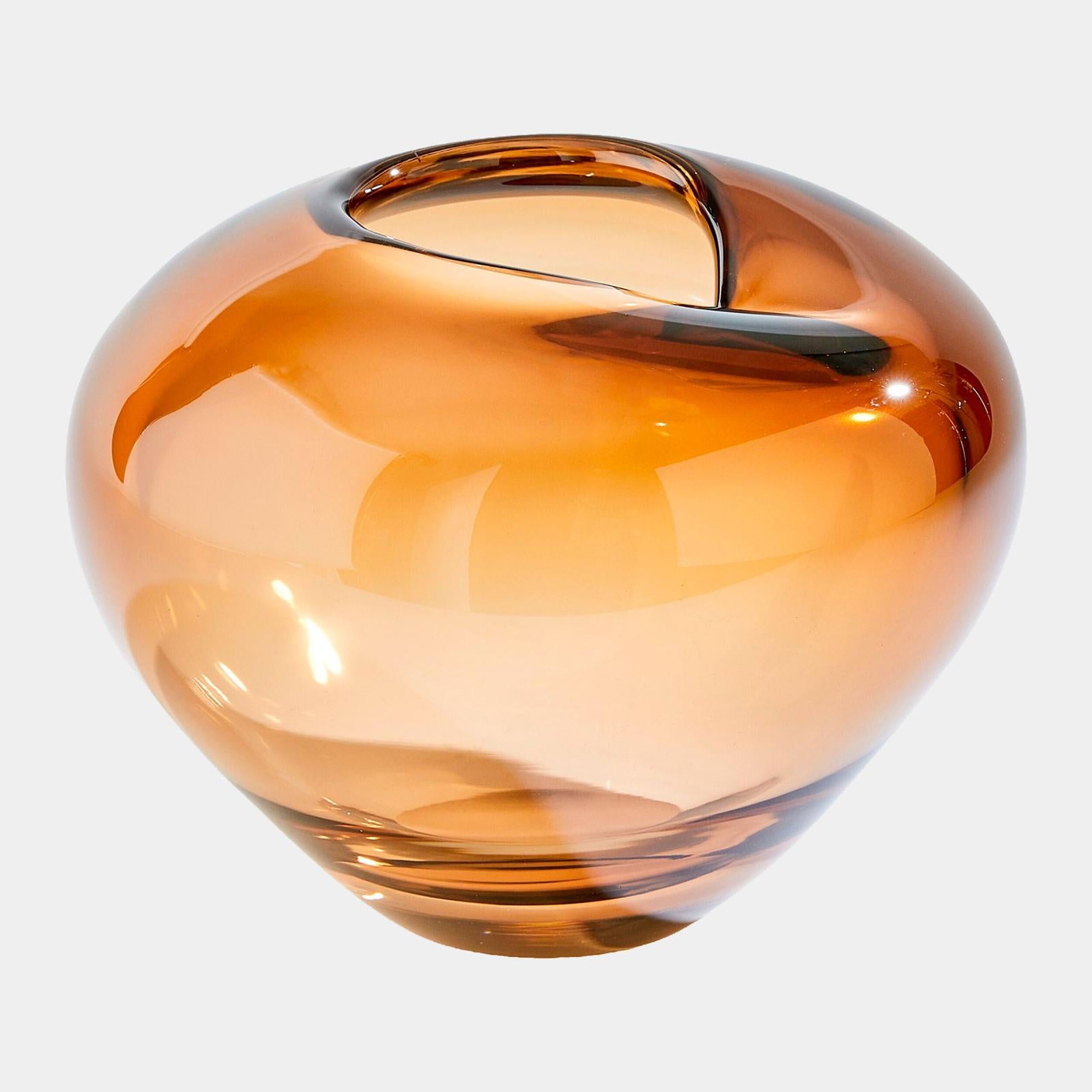 Global Views Undulating Vase