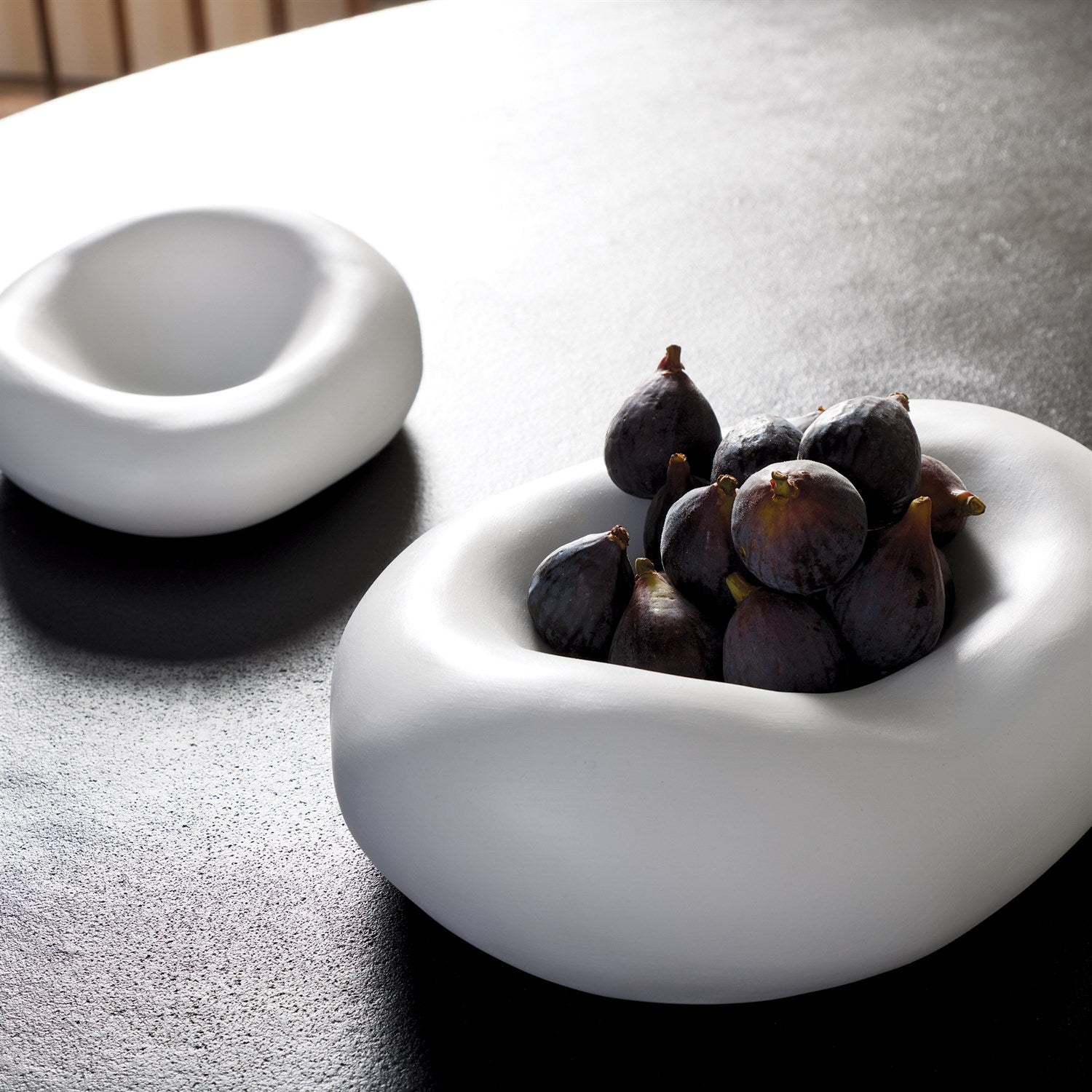 Global Views Apex Dining Table