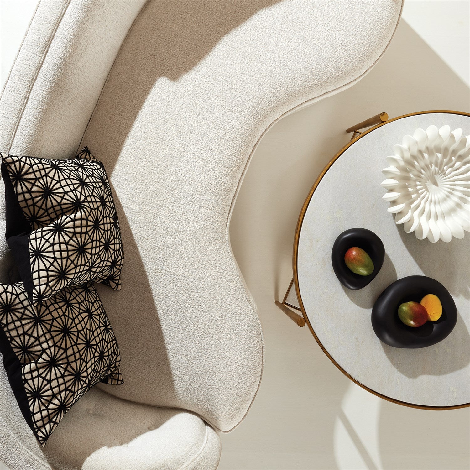 Global Views Circle/Square Cocktail Table