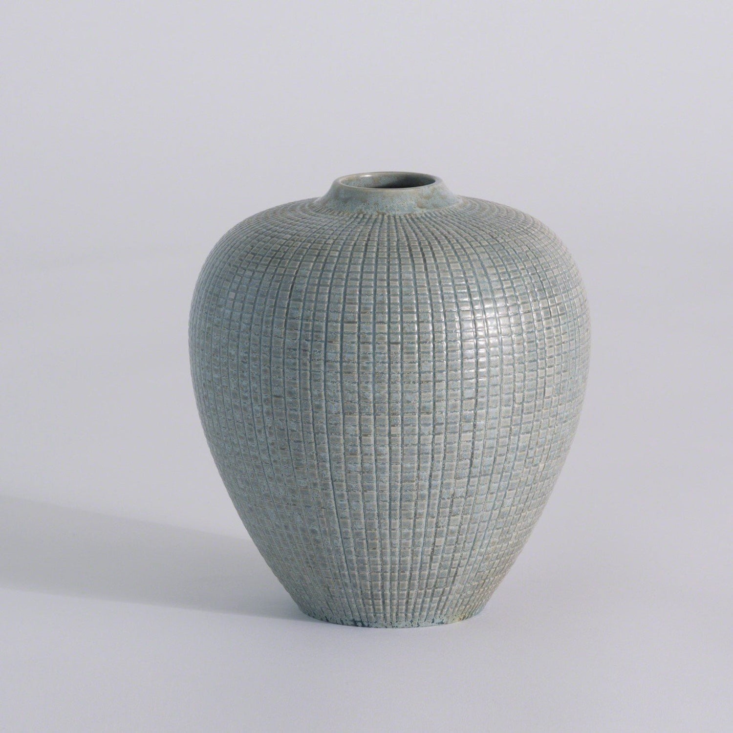Global Views Reactive Silver Blue Mini Check Bulbous Vase