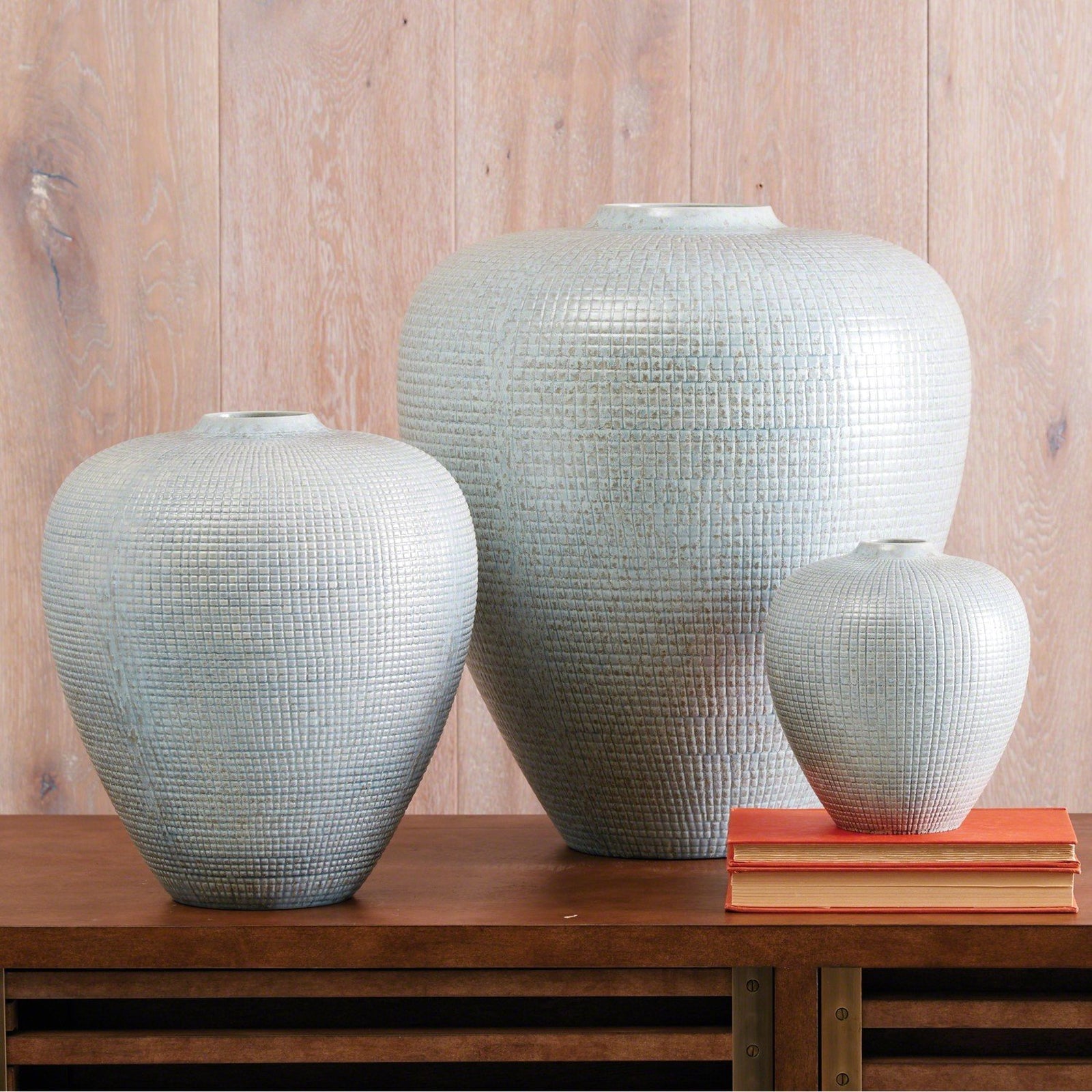 Global Views Reactive Silver Blue Mini Check Bulbous Vase