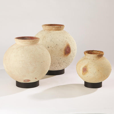 Global Viewson Base Desert Water Pot