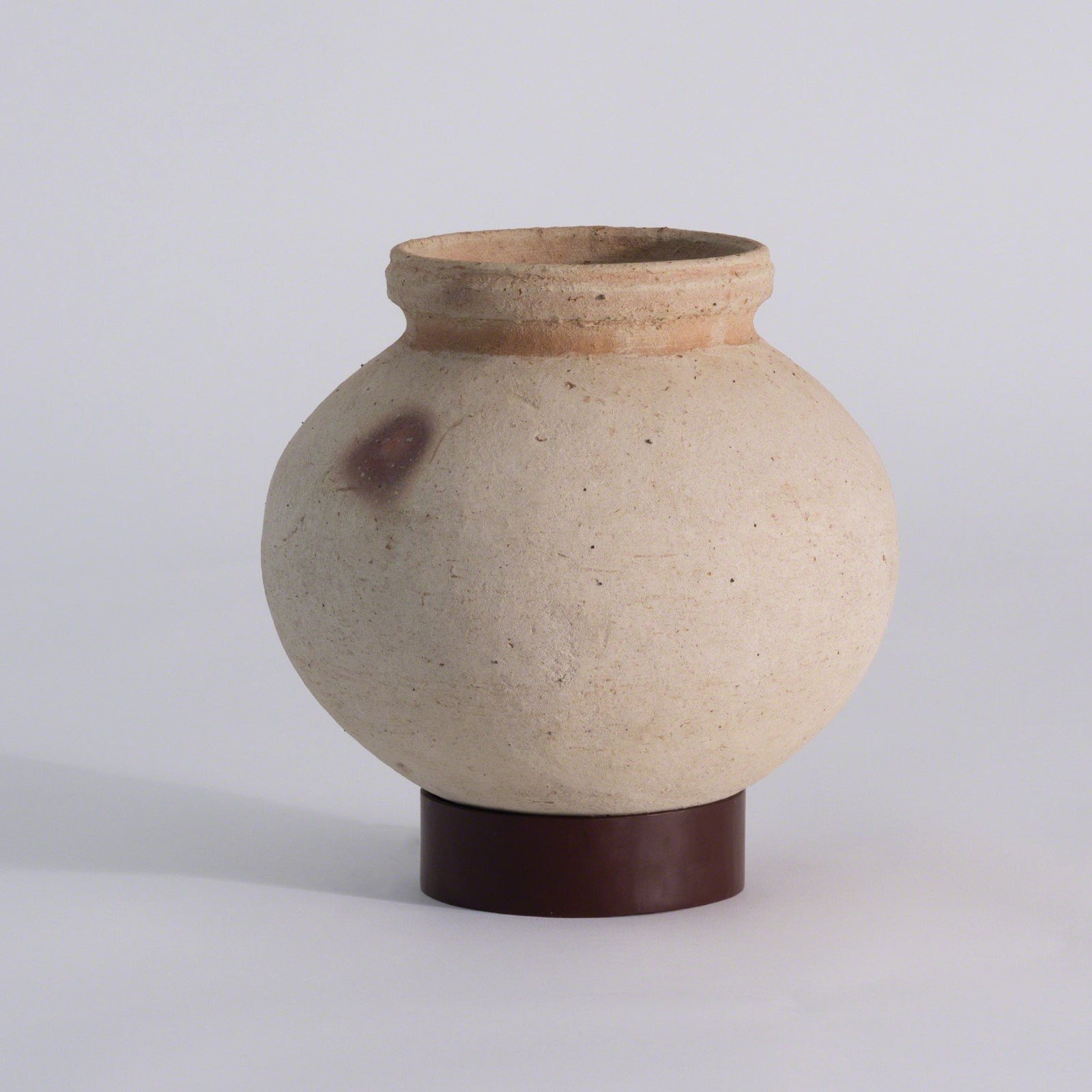 Global Viewson Base Desert Water Pot