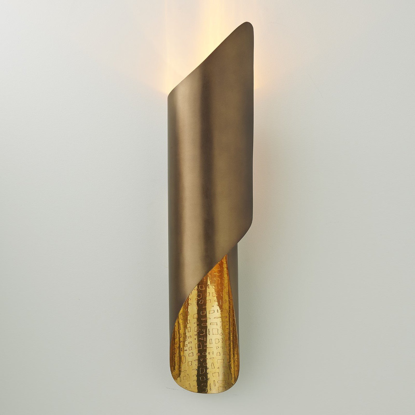 Global Views Hardwired Curl Wall Sconce