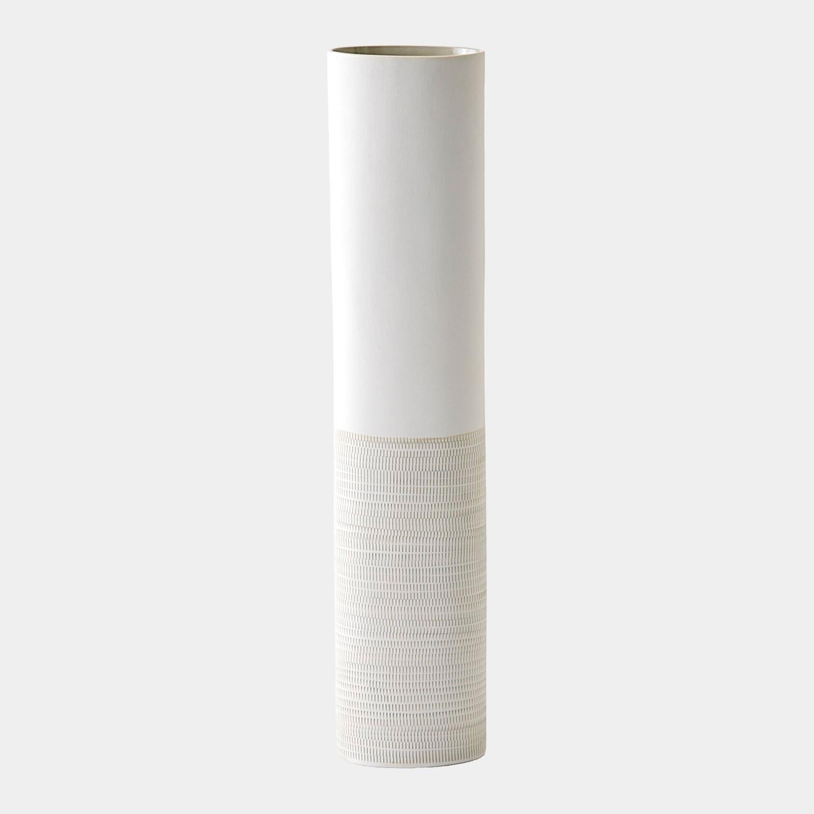 Global Views Dash Vase