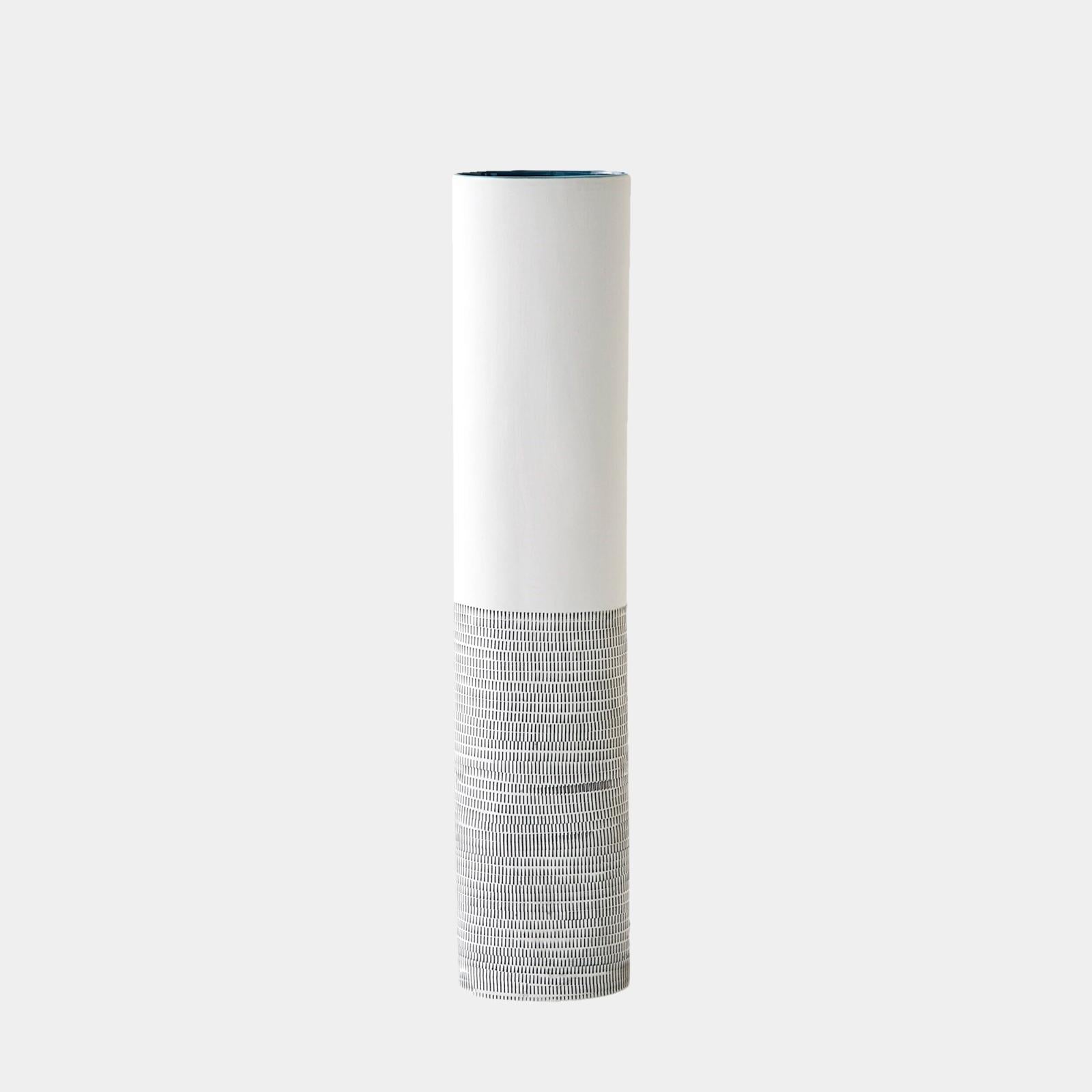 Global Views Dash Vase