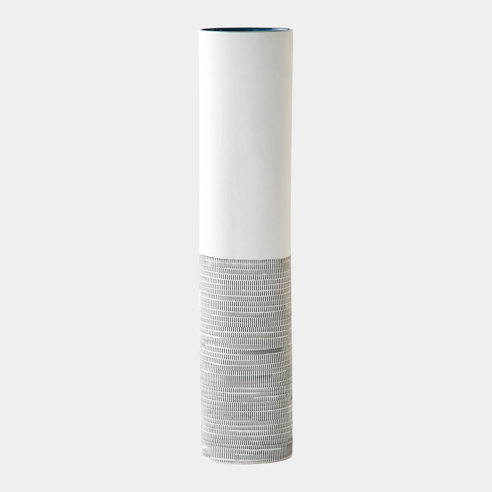 Global Views Dash Vase