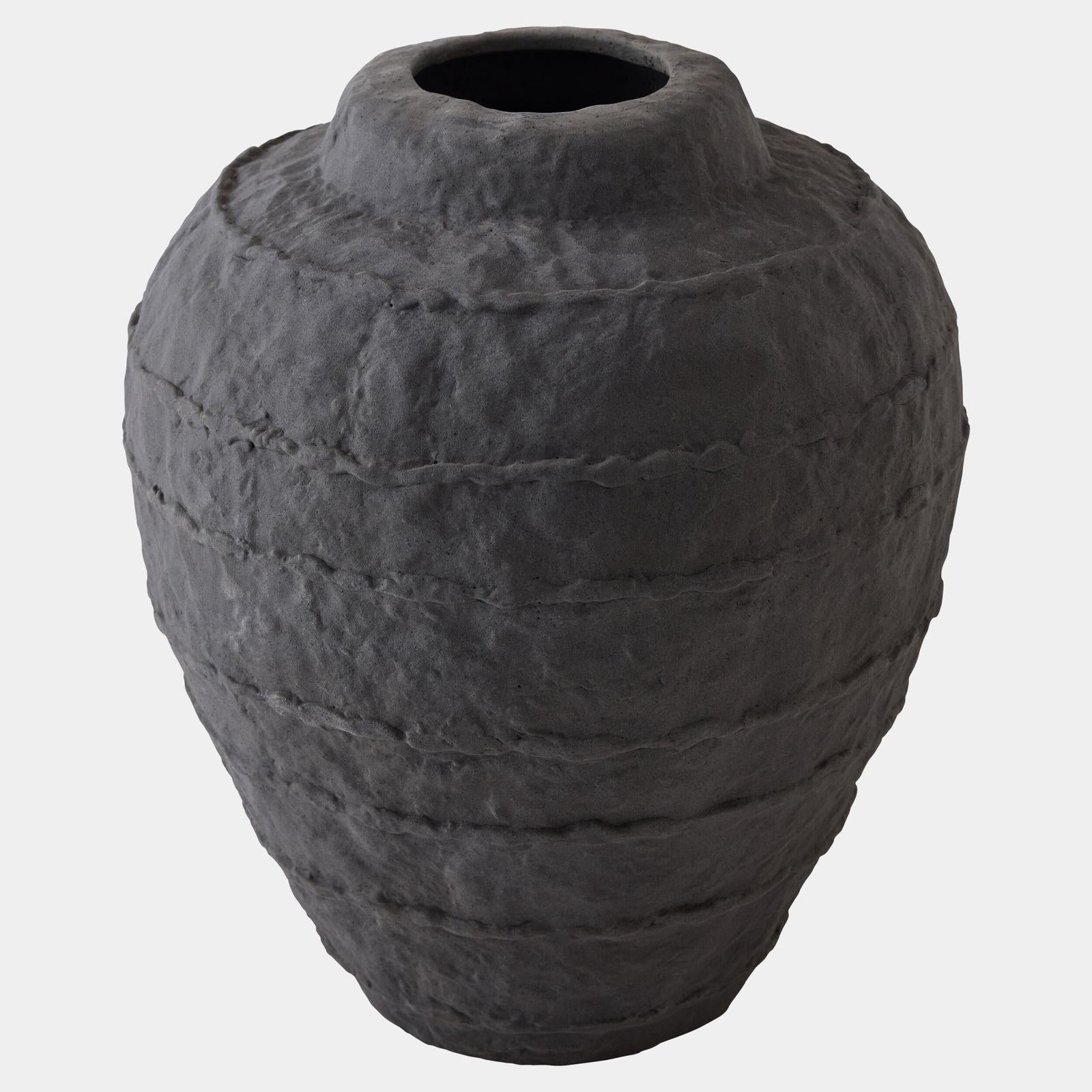 Global Views Horizon Vase