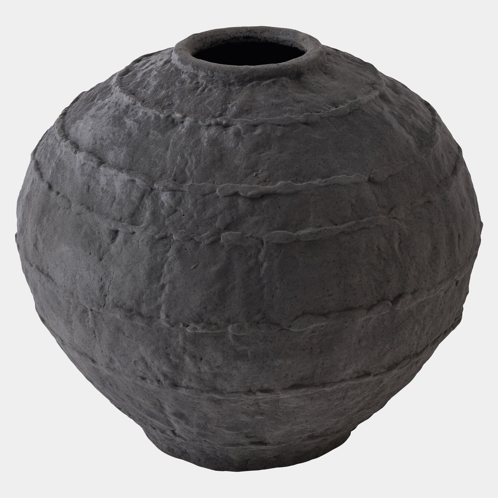 Global Views Horizon Vase