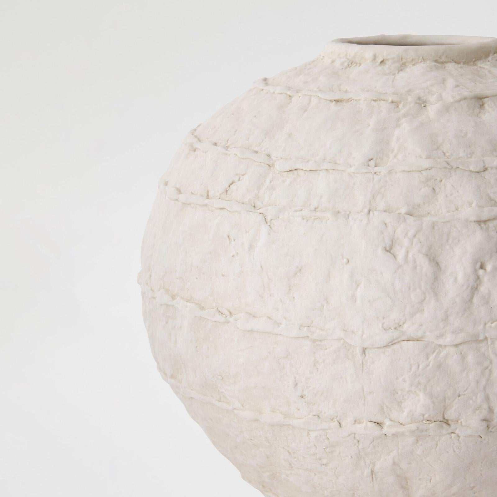 Global Views Horizon Vase
