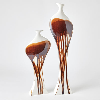 Global Views Garnet Splash Curvy Bottle