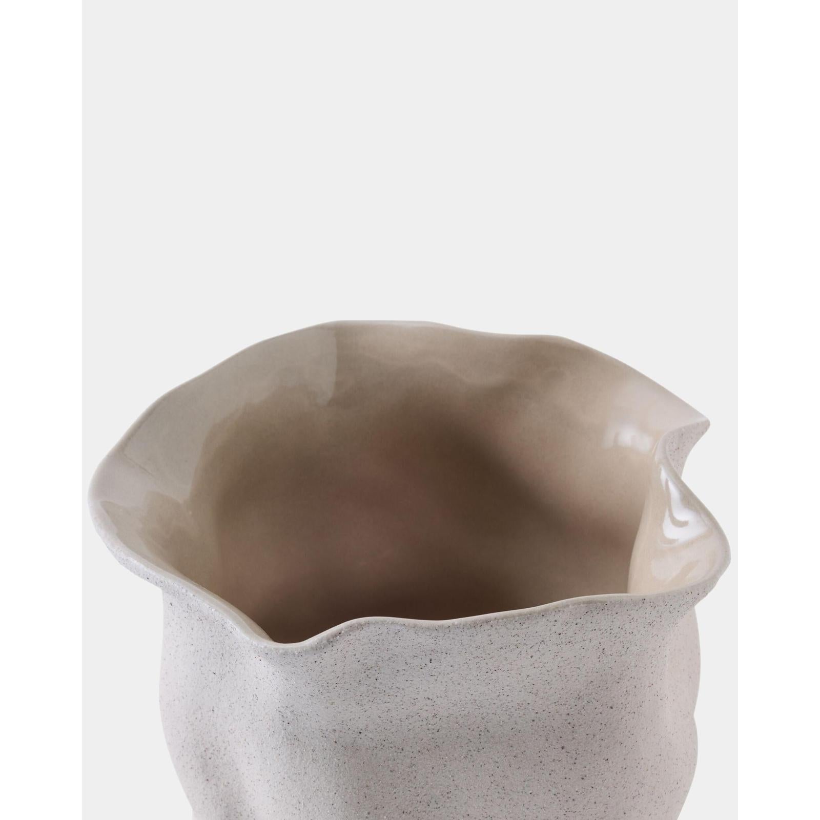 Global Views Duna White Sand Vase