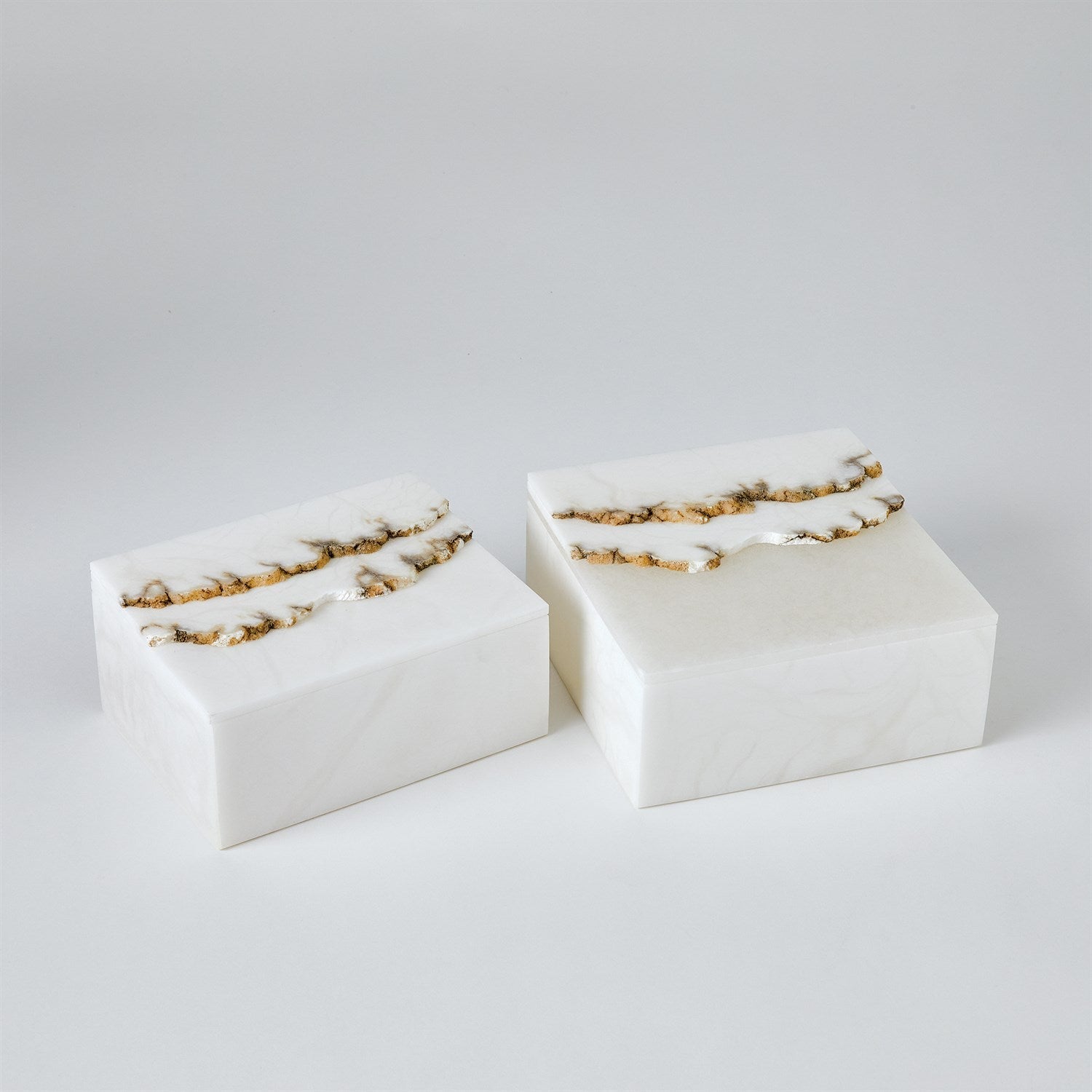 Global Views Terrain Alabaster Box