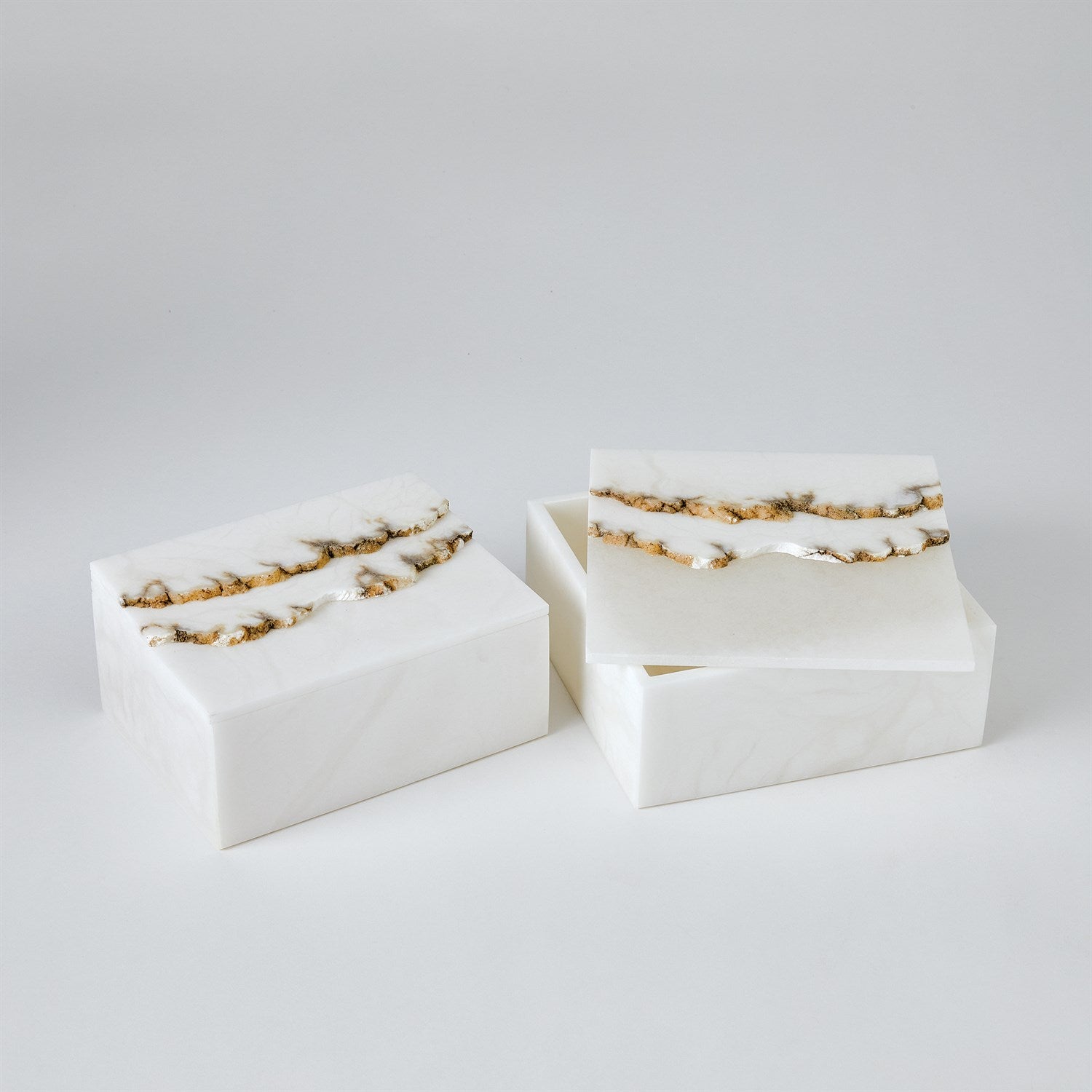 Global Views Terrain Alabaster Box