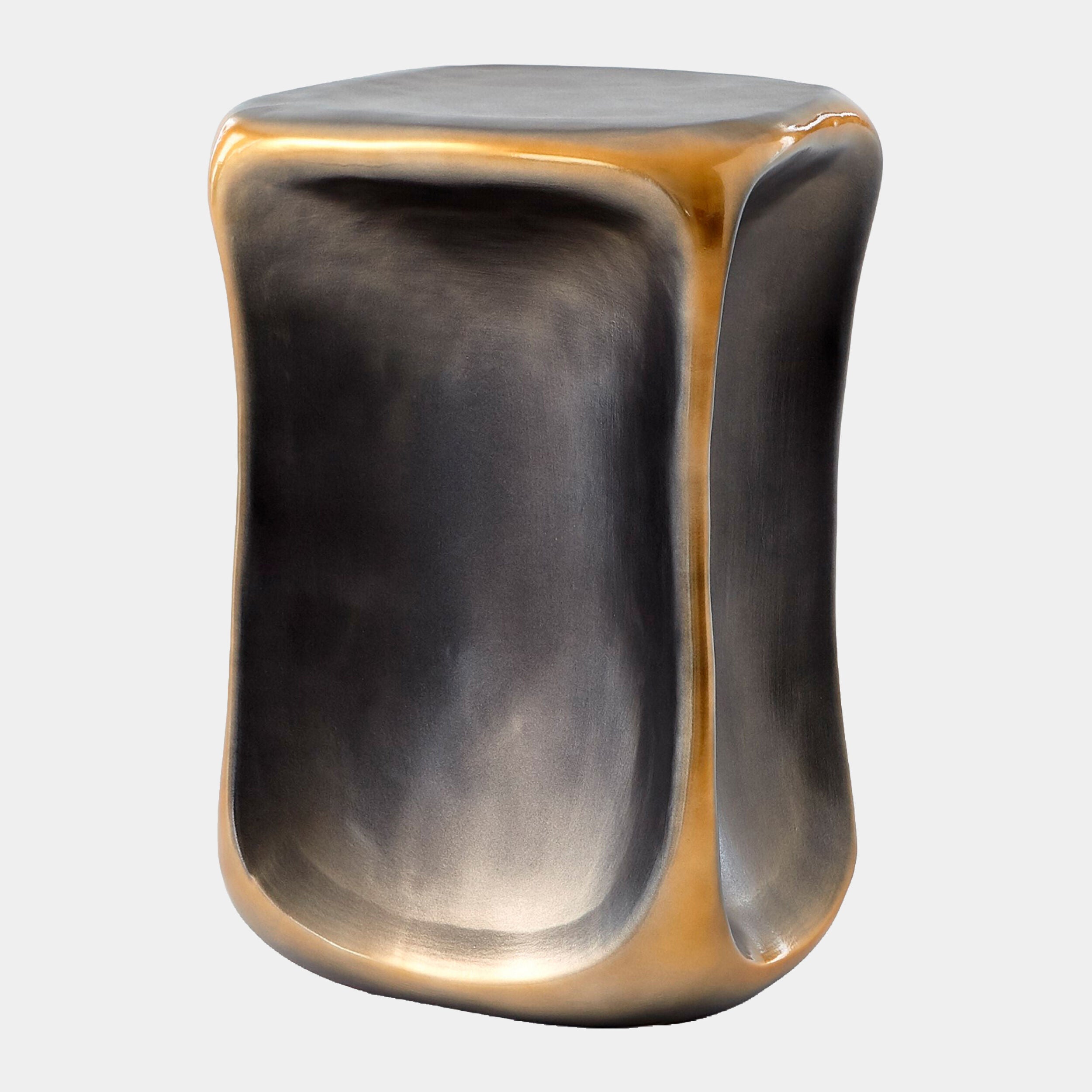 Global Views Formation Accent Table