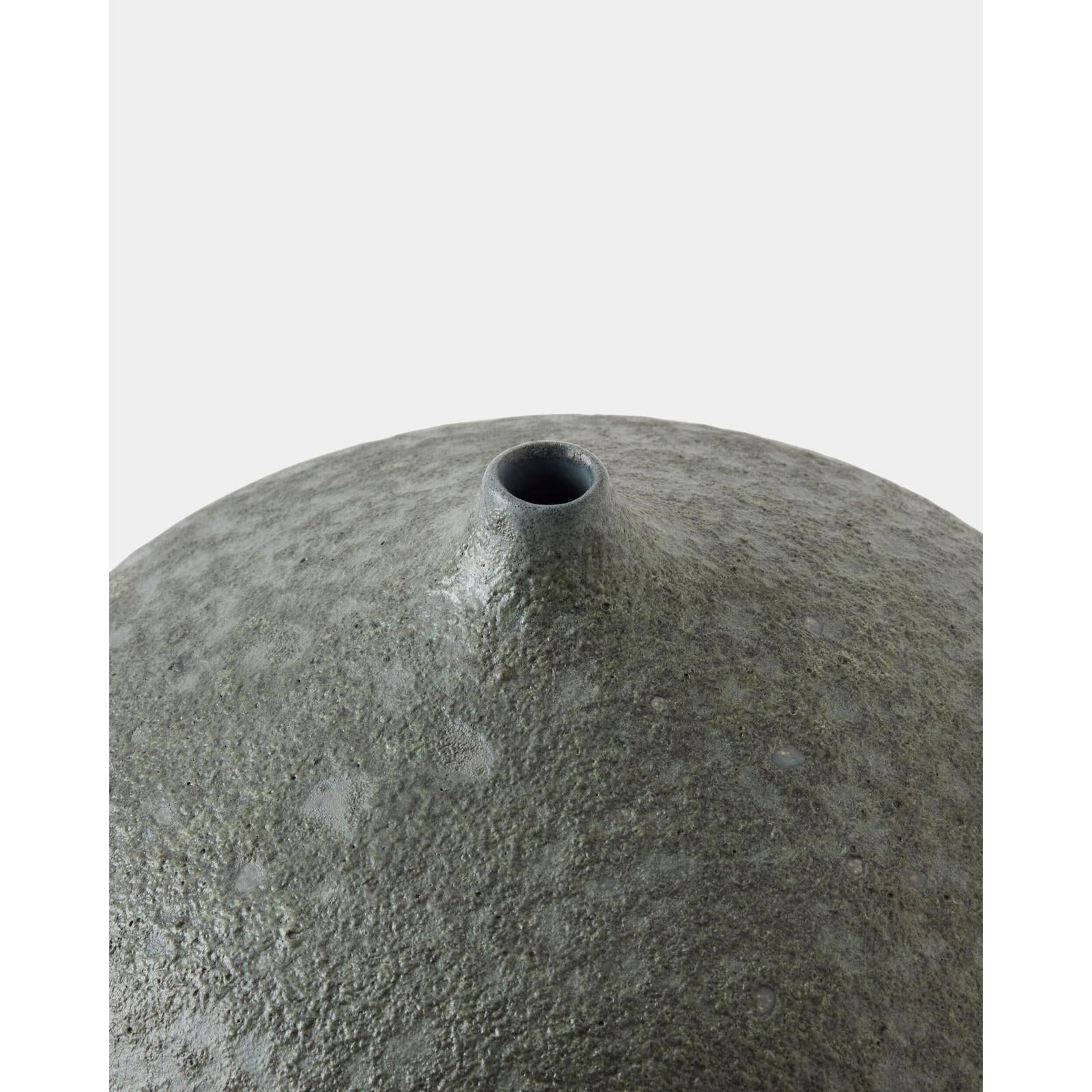 Global Views Mottled Bulb Vase