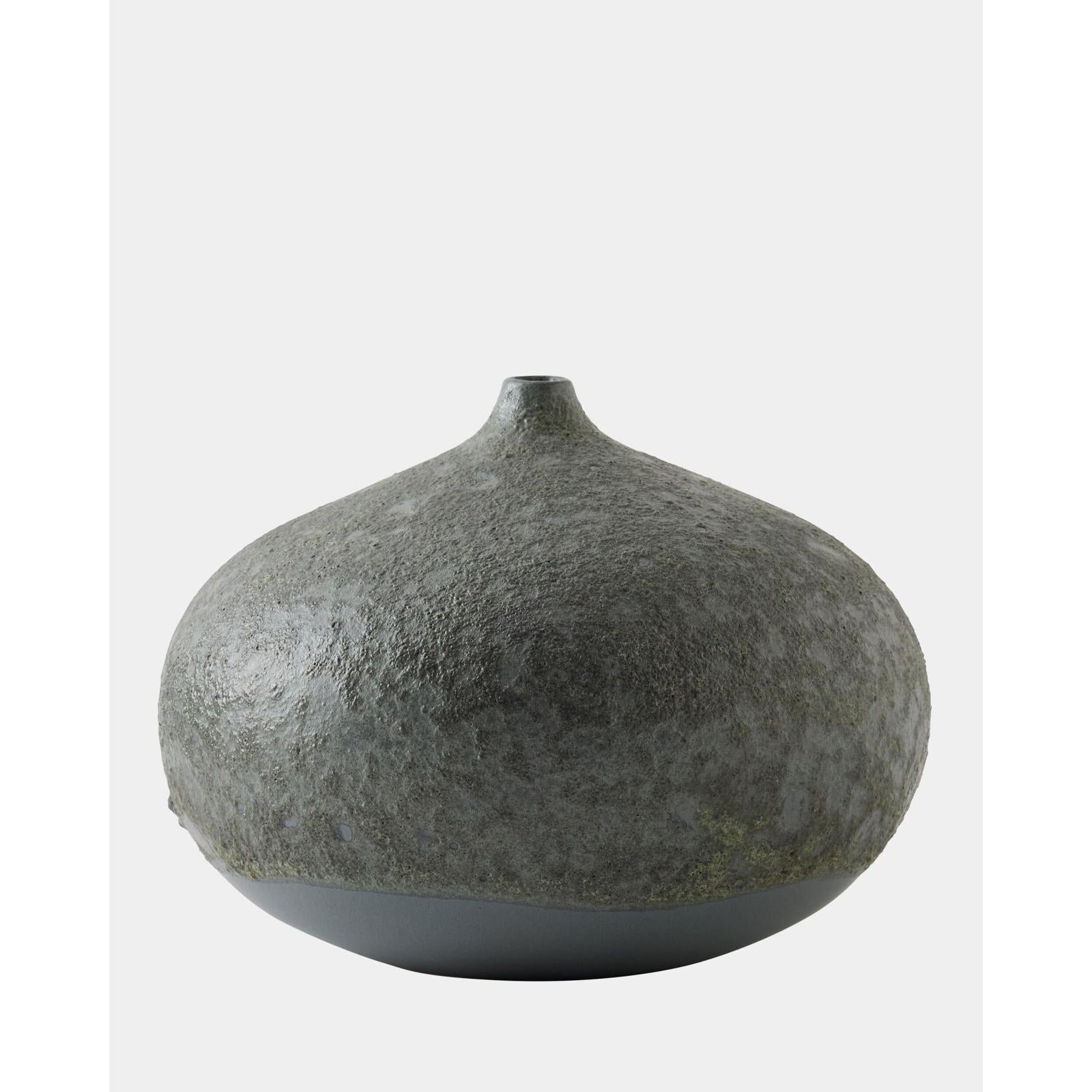 Global Views Mottled Bulb Vase