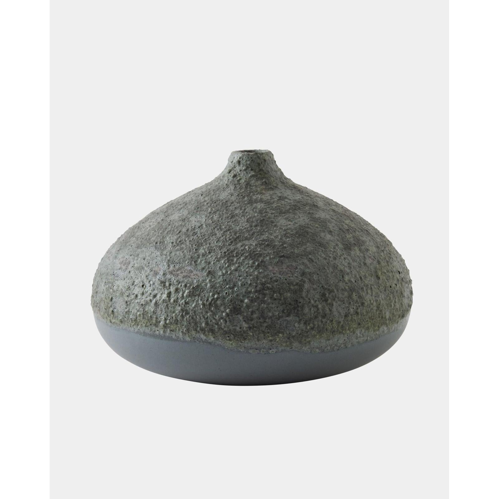 Global Views Mottled Bulb Vase