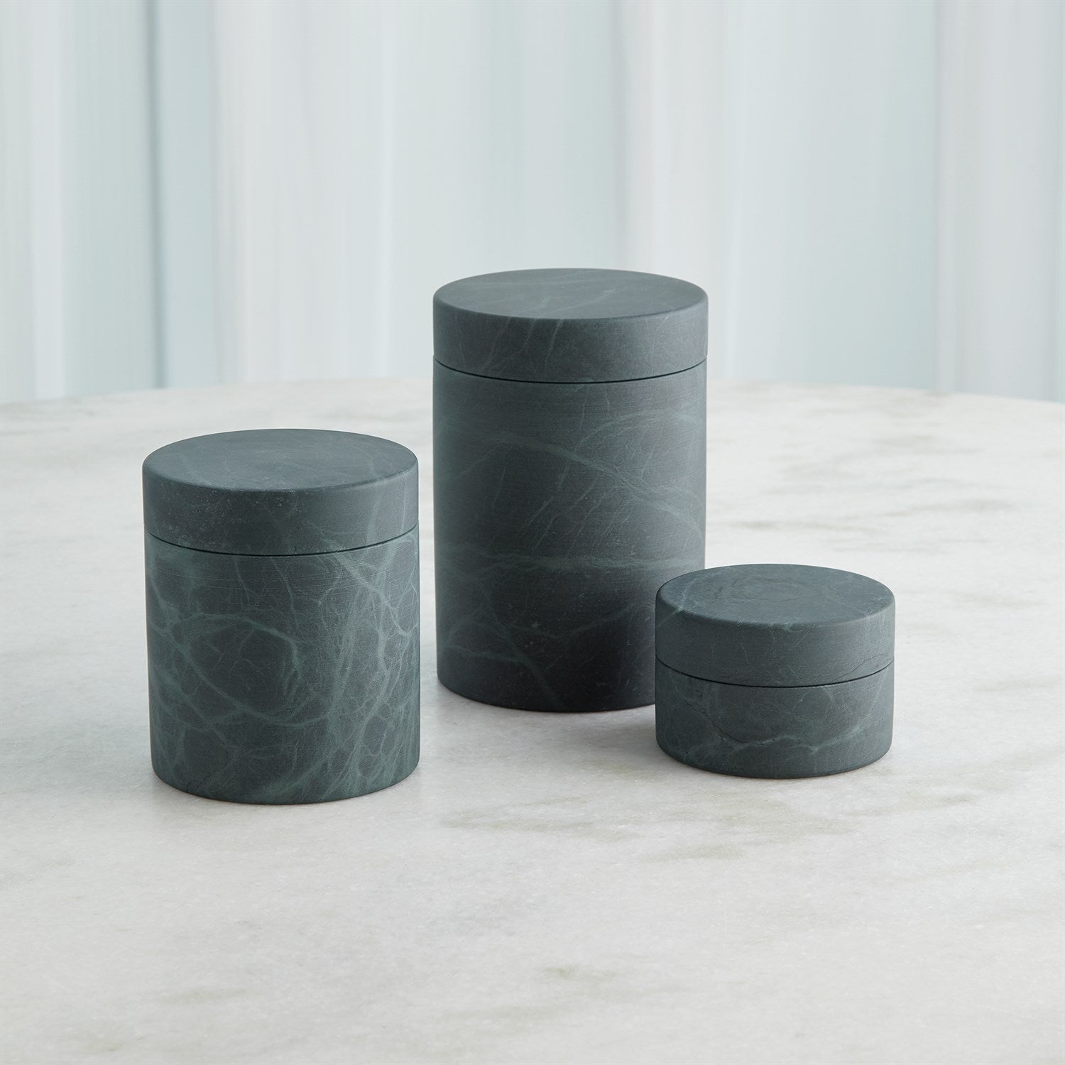 Global Views Black Green Cilindro Alabaster Box