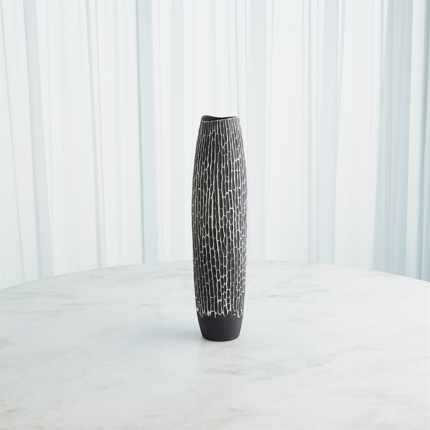 Global Views Grey Horsetail Vase