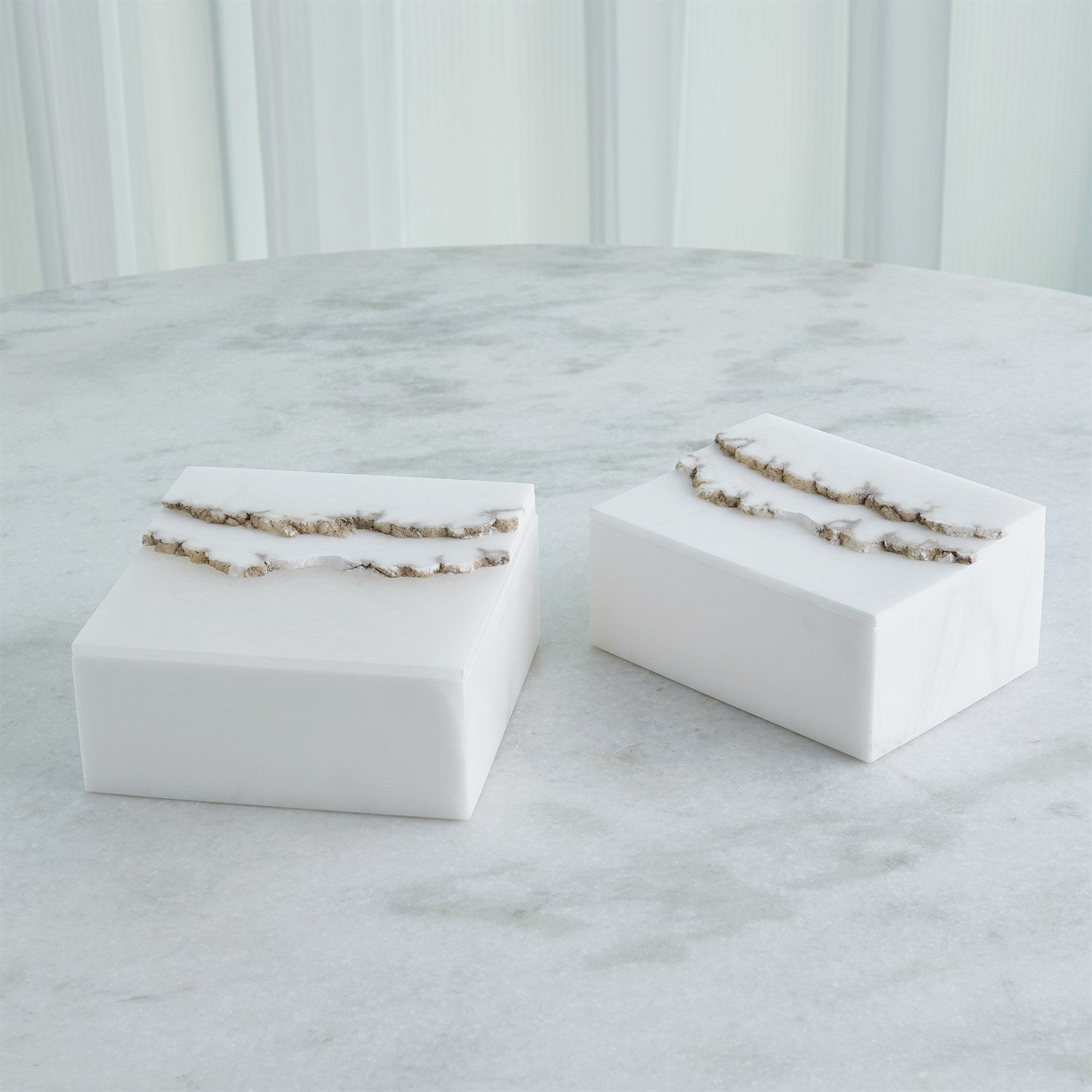 Global Views Terrain Alabaster Box