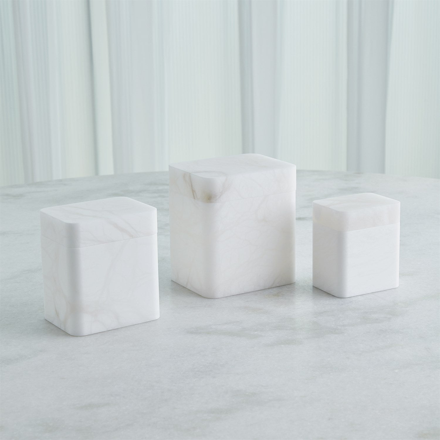 Global Views White Raggio Alabaster Box