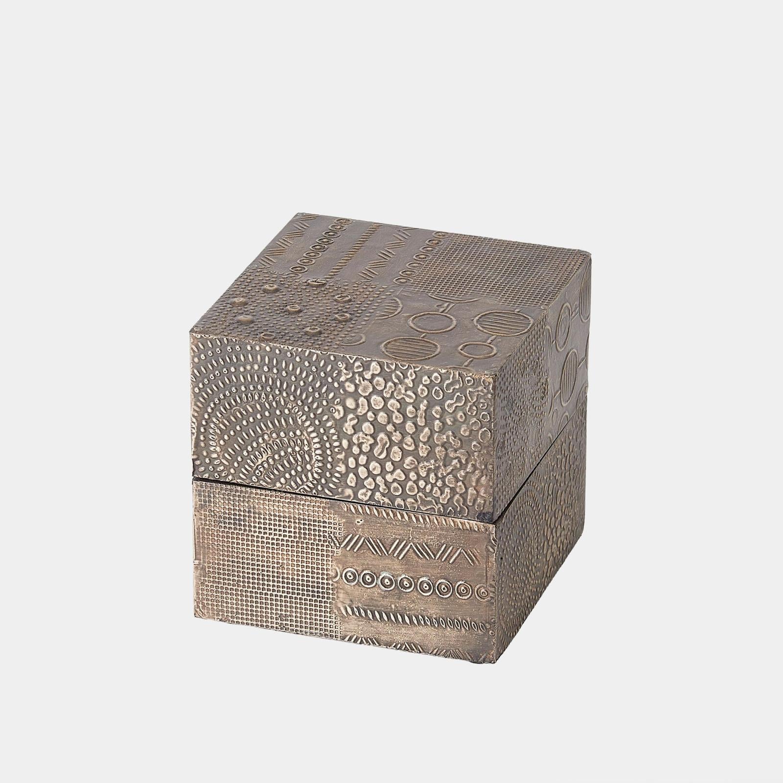 Global Views Navigator Box Clearance